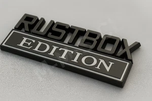 3D Rustbox Edition KFZ Metall Aufkleber Logo Schriftzug Schrottkarre Sticker - Bild 1 von 6