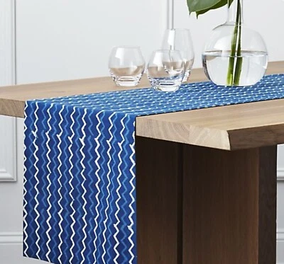 NUEVO CON ETIQUETAS CAJÓN Y BARRIL MAKENA GEOMÉTRICO 90" ÍNDIGO CORREDOR DE MESA MODERNO CONTEMPORÁNEO Foto 1 de 4