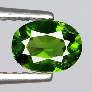 0.60 Cts RAVISHING OVAL SHAPE NATURAL TSAVORITE LOOSE GEMSTONE - Picture 1 of 4