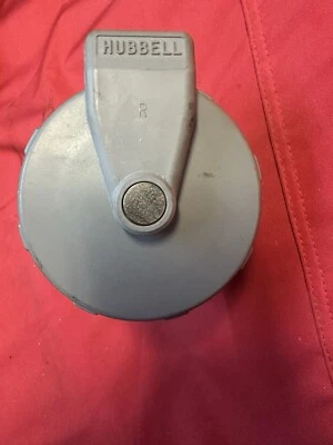 Hubbell 460R7W Pin and Sleeve Receptacle - Red 480 VAC - Image 1 of 4