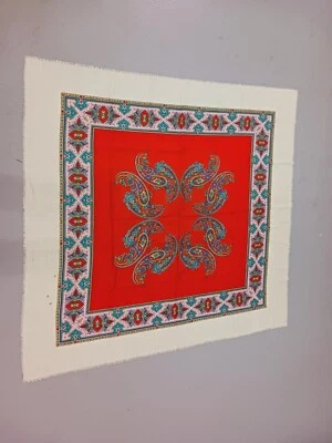 Bikini de playa de verano traje de baño body wrap encubrimientos. Patrón de flores 49" X 48" Foto 1 de 4