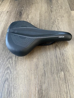Bontrager Nebula 黑色自行车鞍座 #439374 VL-4285 — 第 1/3 张图片
