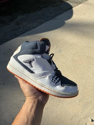 Jordan 1 Flight Talla 10.5 Blanco Naranja Foto 1 de 4