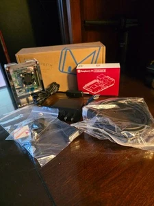 Raspberry Pi 4 Model B Quad Core 64 Bit WiFi Bluetooth 4GB W/Case/Fan/PowerSupp - Afbeelding 1 van 5