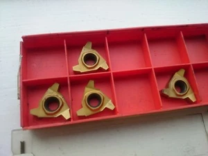 3 Sandvik threading inserts R166.0G-27TR01F800 1020 ( TP30 8mm trapezoidal ext - Picture 1 of 2