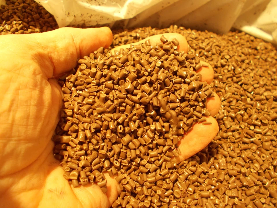 10 LBS MARRÓN NYLON 101L PLÁSTICO RESINA PELLETS material de moldeo por inyección Foto 1 de 1