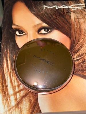 MAC BEAUTY POWDERS~LIMITED EDITION~RARE~YOU CHOOSE - Image 1 of 4