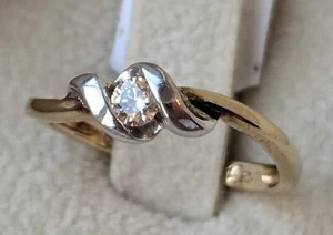 9ct Yellow & White Gold 0.10carat Solitaire Natural Diamond Ring Size L. - Picture 1 of 14