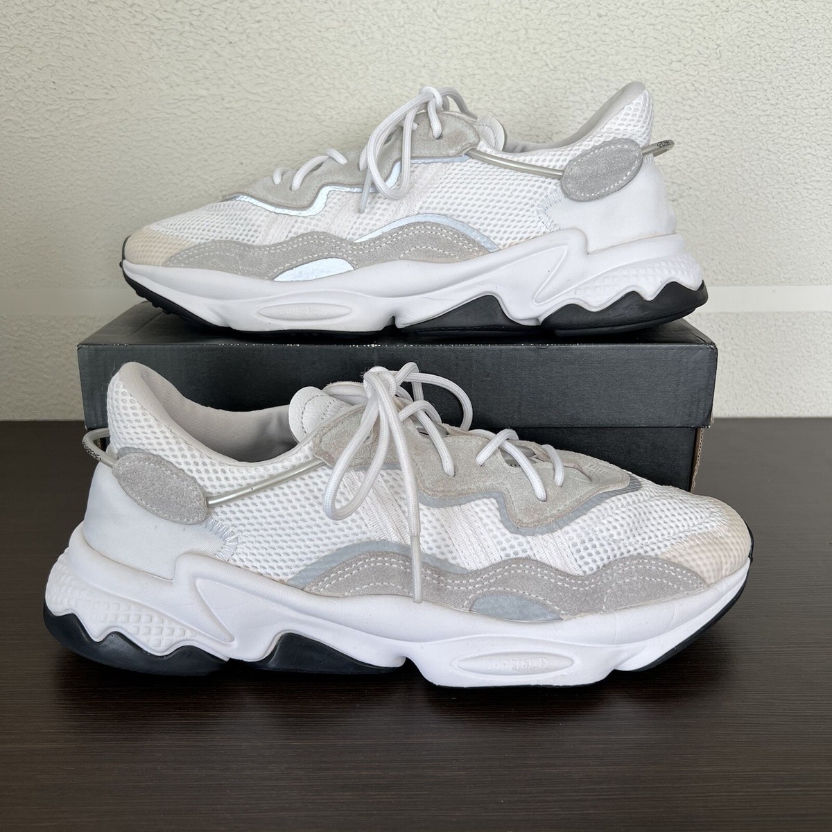 ozweego cloud white cloud white core black