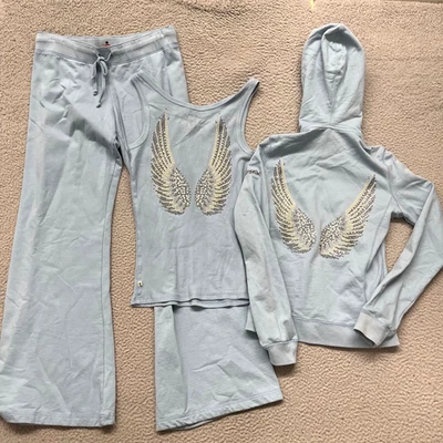 Chándal Y2K Corazón Retorcido Para Mujer M Azul Estrás Alas Pantalones Camiseta sin Mangas Sudadera con Capucha Foto 1 de 4