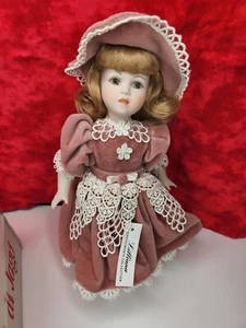 Muñeca de porcelana vintage Capodimonte Lilliana hecha en Italia para Lillian Vernon - Imagen 1 de 17