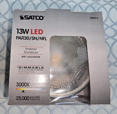 SATCO LED S9411 PAR30/SN/NFL 13W DIMMABLE 3000K SOFT WHITE MEDIUM BASE - Image 1 of 4