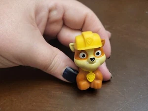 Figura de perro cachorro de escombros Paw Patrol - Imagen 1 de 1