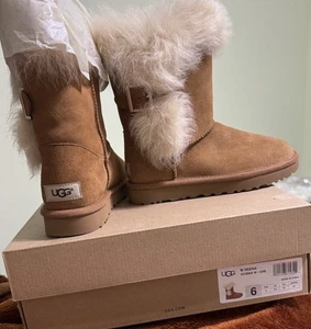 UGG Australia Deena Leder Lammfell Stiefel Größe 6 Chestnut Neu! - Bild 1 von 3