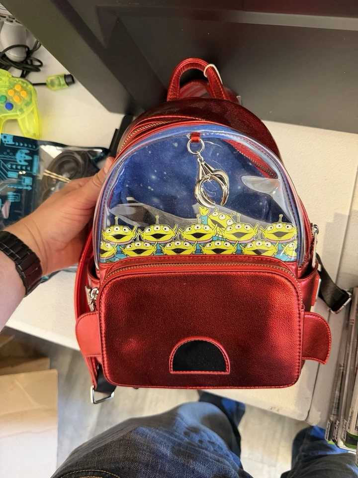 Mini mochila Loungefly Disney Pixar Toy Story Alien Claw Foto 1 de 4