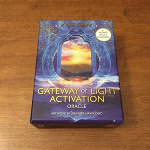 Gateway of Light Activation Oracle: A 44-Card Deck and Guidebook 2021 Very Good - Imagen 1 de 11