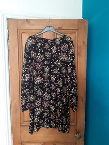 Ladies Peacocks Stylish Black & Multicoloured Floral Dress Size 18 - Picture 1 of 4