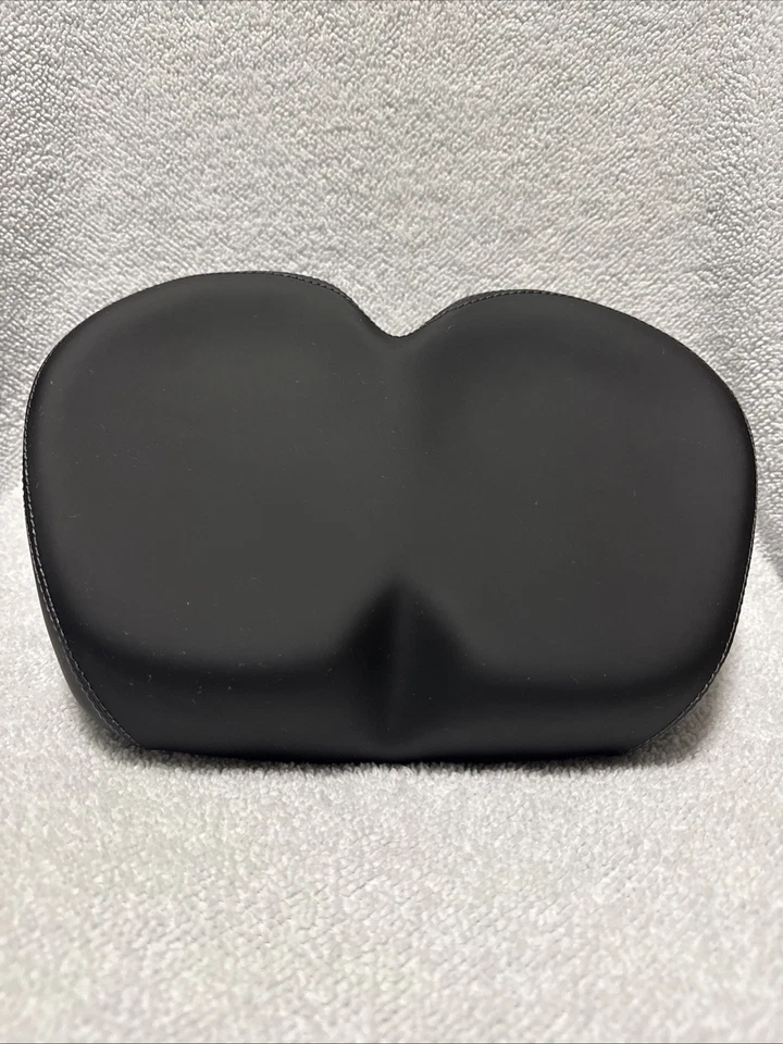 Schwinn Cruise Noiseless Soft Foam Padded Bicycle Saddle, Black - Image 1 of 4