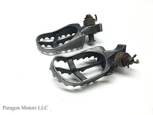 01#2 2001 01 Yamaha WR250F WR WRF 250F Footpegs Foot Rest Pedal Pegs Steps - Picture 1 of 7