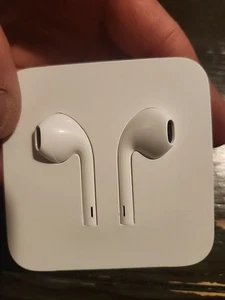 Genuine Apple Lightning EarPods For iPhone 7 8 X XS 14 Max Headphones EarPhones - Zdjęcie 1 z 3