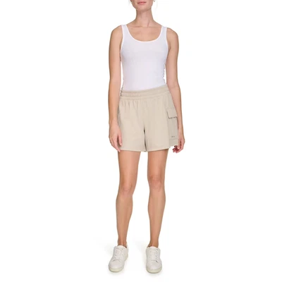 NUEVO DKNY Mujer Terry Carga Corto Talla Grande - Tostado Precio de venta sugerido por el fabricante 44,50 USD Foto 1 de 4