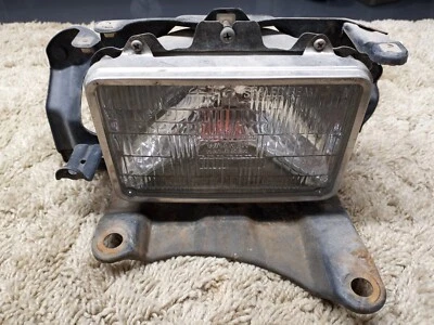 Conjunto de faro derecho GEO METRO XFI 1993 vintage lado del pasajero Foto 1 de 4