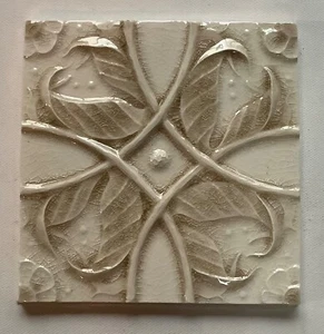 Pratt & Larson handgefertigte dekorative Relief Blatt Fliese 6x6" (15 verfügbar) - Bild 1 von 1