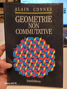 ALAIN CONNES .. NICHT KOMMUTATIVE GEOMETRIE .. Intereditions. - Bild 1 von 3