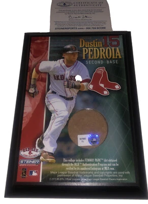 Placa de Jugador Más Valioso de los Medias Rojas de Boston Dustin Pedroia 2008 AL con tierra Fenway Infield y certificado de autenticidad Foto 1 de 4