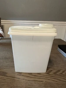 Almacenamiento de cereales Tupperware Vintage Pour-N-Store Jr transparente 499-3 con tapa 509-3 - Imagen 1 de 6