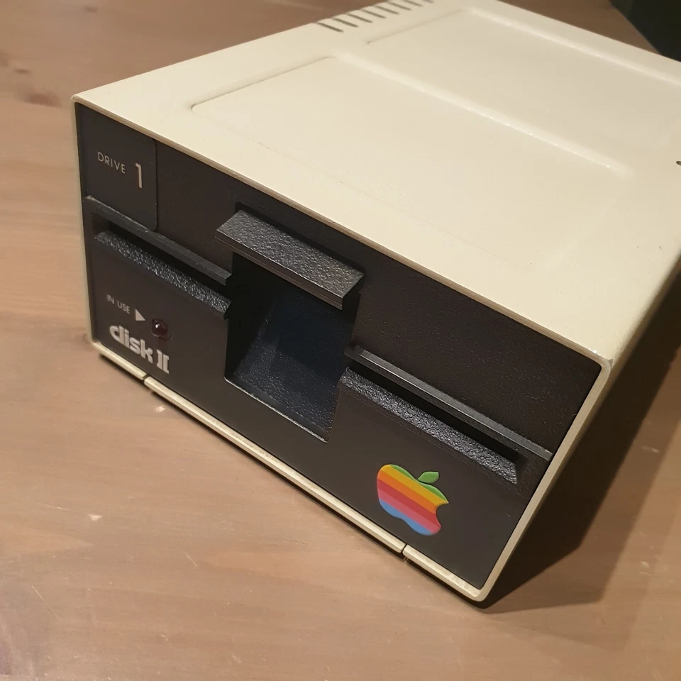Apple Disk II - Floppy Disk  5 1/4 - A2M0003 - Ottime Condizioni- Non Testato - Immagine 1 di 4