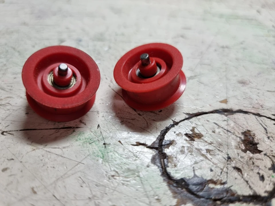 Thunder Tiger Raptor 30/50 RC Hubschrauber 2 Führungsrollen - Bild 1 von 1