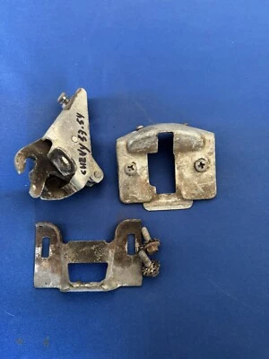 Chevy 1953-54 Trunk Lonk - Imagem 1 de 4