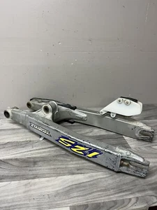 1996 Kawasaki KX125 SWINGARM SWING ARM SUSPENSION SUPPORT Chain Guide - Picture 1 of 16