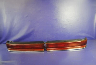 92-96 Buick Roadmaster Sedan Tail Light Rear Brake Lamp Pinstripe Left Right Set - Imagem 1 de 4