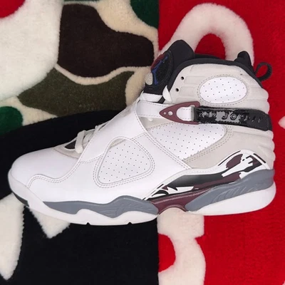 Talla 10.5W - Jordan 8 Retro Blanco Borgoña (Mujer) *CAJA USADA/DAÑADA* Foto 1 de 4