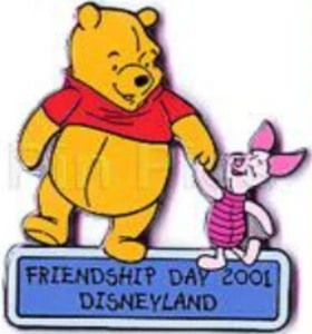 Spilla Disney 6084 DL Giornata dell'Amicizia 2001 Winne the Pooh Maialino Disneyland LE 3600 - Foto 1 di 1