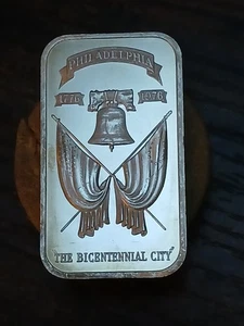 1976 1 Oz 999 Silver In This Philadelphia The Bicentennial City Bar Madison Mint - Picture 1 of 11