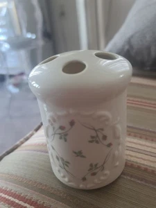 Lenox Toothbrush Holder "Rose Manor" Pattern - Picture 1 of 3
