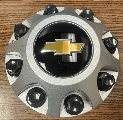 2011-2023 CHEVY SILVERADO 2500 3500 ЦЕНТРАЛЬНЫЙ КОЛПАК СТУПИЦЫ СЕРЕБРО 9597819 - Изображение 1 из 4