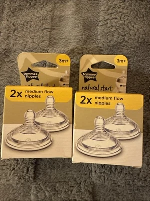 2 Cajas Tommee Tippee Closer to Nature Botella 2 Pezones Flujo Med 3m+ (4 Total) Foto 1 de 3