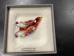 Swarovski retired swallow banu bird broach 9.25 - Picture 1 of 3