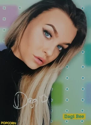 DAGI BEE - Autogrammkarte 10x7cm - Influencer Fan Sammlung Autogramm POPCORN - Bild 1 von 2