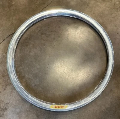 Llanta Velocity Deep-V no MSW 700c 32 orificios - POLISHED plateada Foto 1 de 2