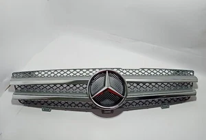 A21988010839776 Griglia Calandra NUOVA ORIGINALE Mercedes Per CLS W219 - Foto 1 di 1