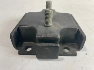 HMMWV Motor Mount HUMVEE HUMMER M998 H1 - Picture 1 of 5