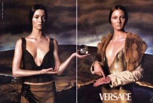 1998 Versace Guinevere Van Seenus Maggie Rizer Audrey Marnay 7-page MAGAZINE AD - Picture 1 of 4