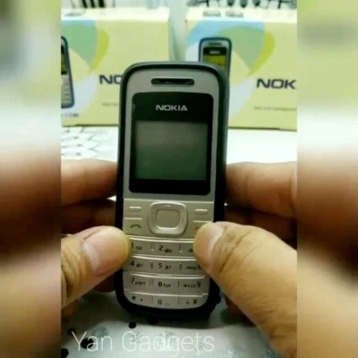 Nokia 1200 Unlocked Original 2G GSM 900/1800 Flashlight Keyboard Mobile Phones - Image 1 of 4