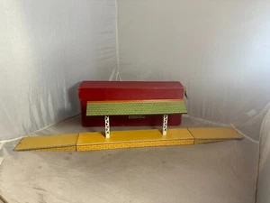Hornby Trains O Gauge Railways A256 Island Platform 'Reading' Boxed - Picture 1 of 21