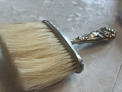 Antiguo Victoriano Decorado Reposse Plata de Ley Sombrero Cepillo Coleccionable Foto 1 de 4